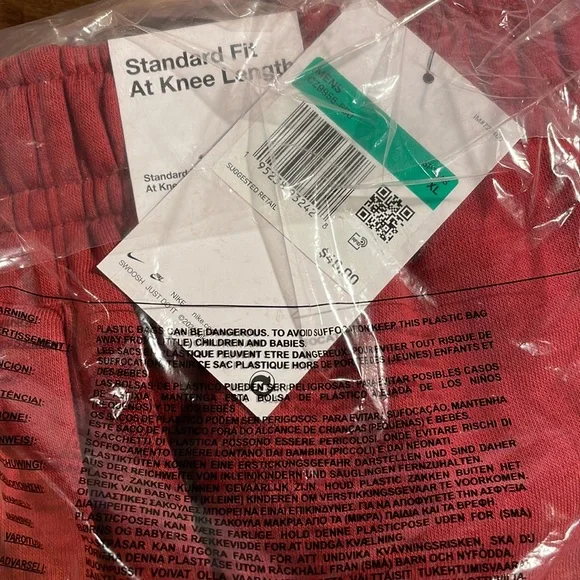 Nike Sportswear Club Fleece Cargo Shorts Mens Red NEW CZ9956-690 - Picture 2 of 6